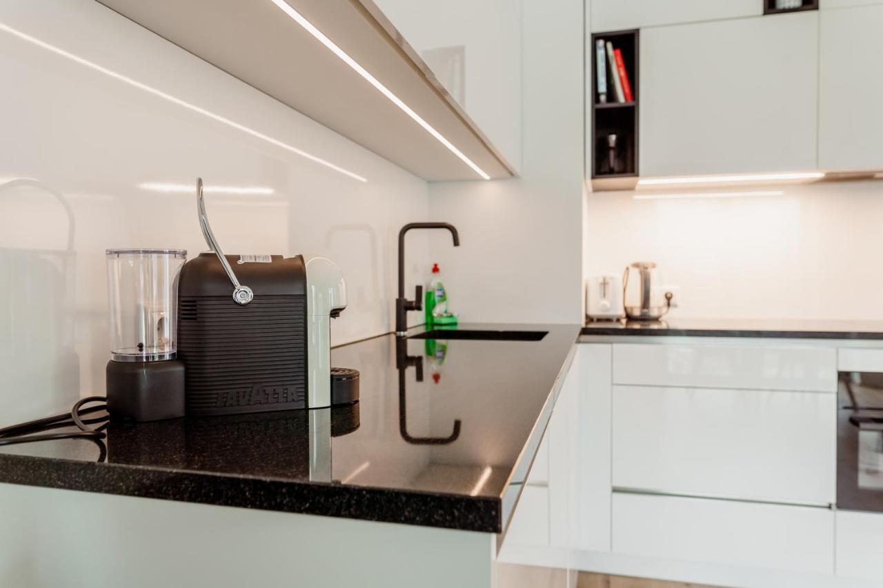 Dream Stay - Modern Apartments In City Centre タリン エクステリア 写真